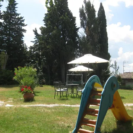 B&b-country House-appartamenti Ai Cipressi Bed & Breakfast