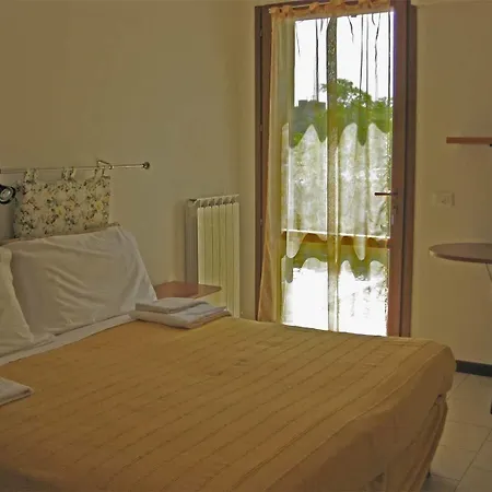 Country House-b&b-appartamenti Ai Cipressi 住宿加早餐酒店 乌尔比诺