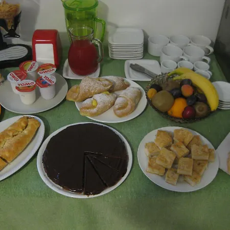 Country House-b&b-appartamenti Ai Cipressi 住宿加早餐酒店 乌尔比诺