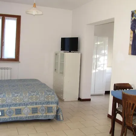 Country House-b&b-appartamenti Ai Cipressi 乌尔比诺