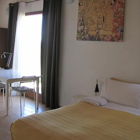 فندق مبيت وإفطار Country House-b&b-appartamenti Ai Cipressi 3*