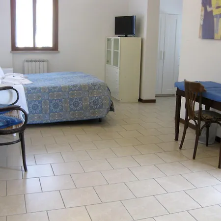 住宿加早餐酒店 Country House-b&b-appartamenti Ai Cipressi 3*