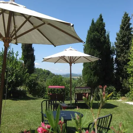 ベッド・アンド・ブレックファスト Country House-b&b-appartamenti Ai Cipressi *
