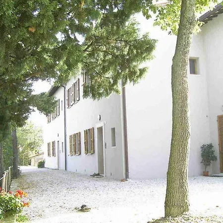 ベッド・アンド・ブレックファスト Country House-b&b-appartamenti Ai Cipressi *